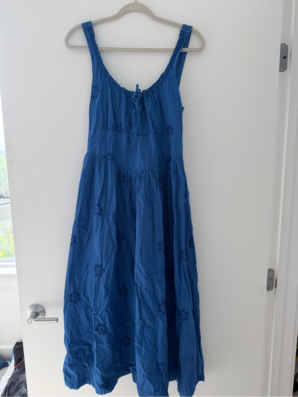 Gap Eyelet Scoop Neck Dress Blue - Picture 4 of 8